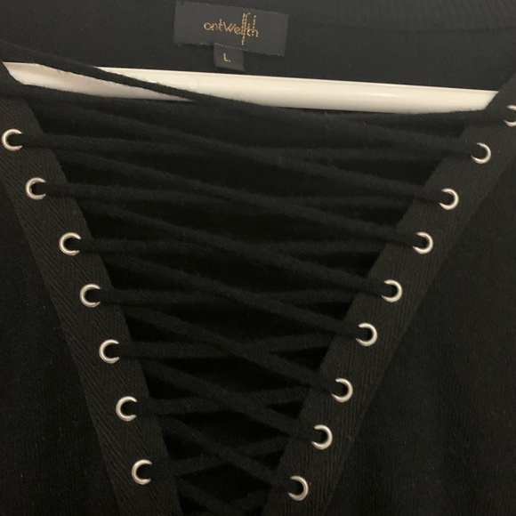 Knit Sweater with Lave up details- New - Picture 2 of 3